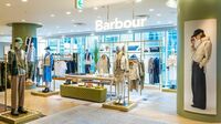 渋谷ヒカリエに新店舗登場、イギリス王室も愛用する男性に強い老舗ブランド「Barbour」が女性向け商品を充実させた理由