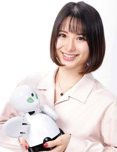 株式会社オリィ研究所共同創設者COO 結城 明姫 2012年、オリィ研究所を設立し、分身ロボット「OriHime」を開発。2020年には官民連携プロジェクト『ジャパンSDGsアクション』において、SDGs Peopleに選ばれる。