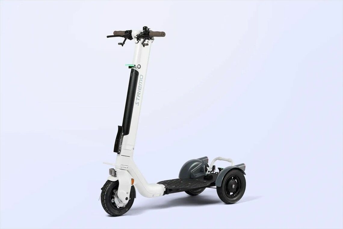 2025年7月に発売された「Striemo S01JTA」（写真：ストリーモ）