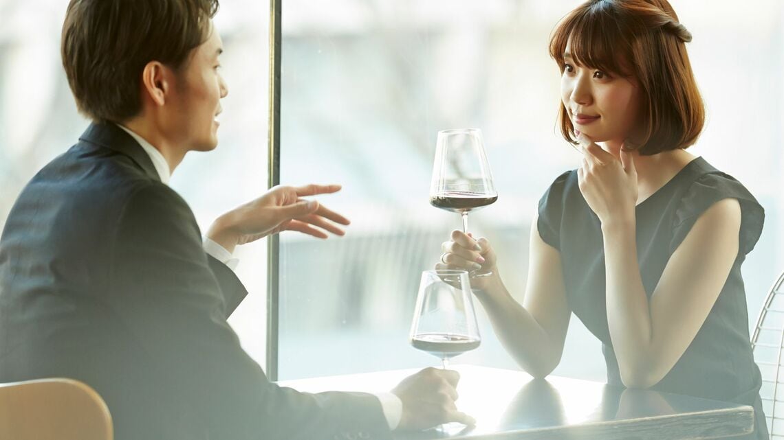 婚活で変わりつつあるカップルのお金事情を一緒に考えていきます（写真：Fast&Slow／PIXTA）