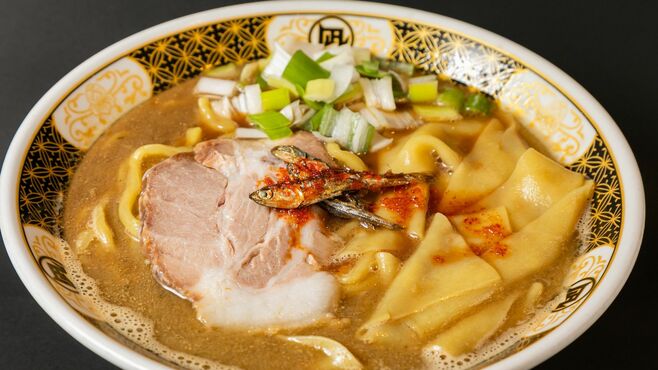 人気ラーメン店が外国人社員を年収800万で雇う訳