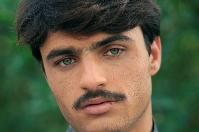 パキスタン青年がインスタ投稿で人気化