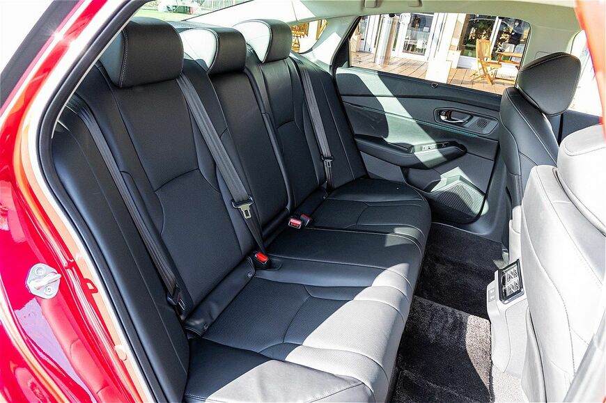 2024年3月8日に発売したホンダの新型「アコード」（写真：三木宏章）