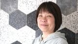 息子の自己肯定感は「世界レベルです（笑）」と語る、喜田悦子さん。経験を活かし、現在は「0歳からのおうち英語 BabyLingo!」で監修（富所彩香氏との共同監修）を務めている（写真：筆者撮影）