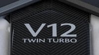 アストンマーティン｢今さら12気筒｣開発の真意 835psの超パワーで｢ヴァンキッシュ｣に搭載