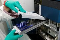 中国が猛烈に急ぐコロナワクチン開発の最前線 後発組ながら国､軍､民の力結集､安全性は課題