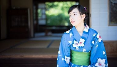 Strike a Pose in a Colorful Traditional Yukata!