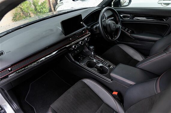 タイで試乗したシビック e:HEV RSのインテリア