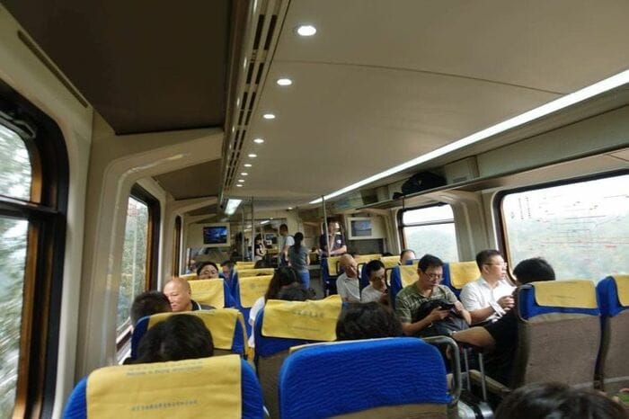 北京首都機場線の車内