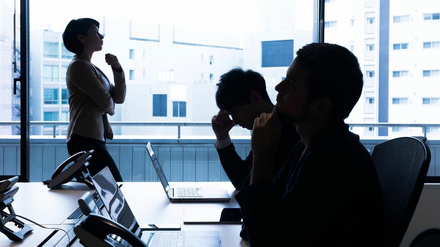 相次ぐ大企業による不祥事……日本の組織が共通して抱えている問題点とは（写真：metamorworks／PIXTA）