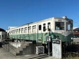 紀伊御坊駅にある旧型車両（筆者撮影）