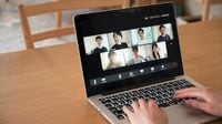 ｢初対面でWeb会議申し込む人｣が迷惑すぎる訳 ZoomやSkypeは相手の時間を奪うと認識すべき