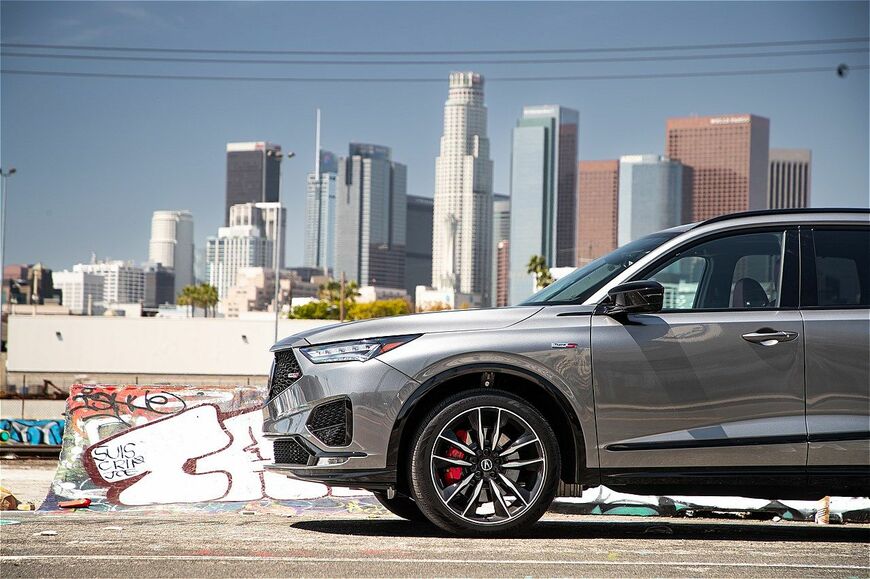 1055.8マイル（約1700km）を走行しての燃費は20.2mpg（約8.58km/L）だった（写真：平野 陽）