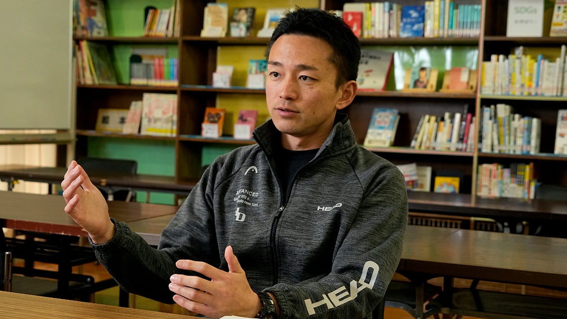 東京都東久留米市立東中学校 主幹教諭（3学年主任 保健体育科 教務主任）松田八幸氏（撮影：梅谷秀司）