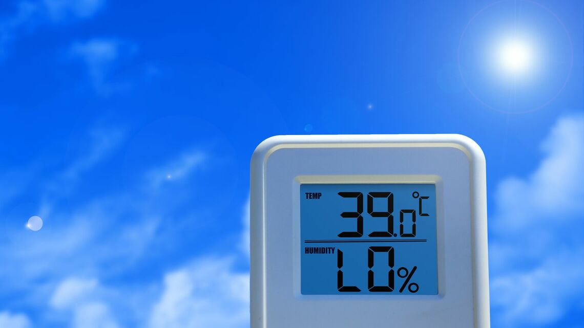 9月以降の暑さについて、気象キャスターが解説します（写真：pixelcat／PIXTA）