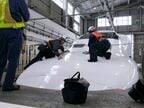 特別装飾を施す作業