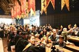 「バック・トゥ・ホグワーツ」特別イベント。フードホールで乾杯（記者撮影）
