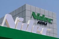 ニデックが中間配当を無配に､自社株買いも中止－不適切会計の疑義で