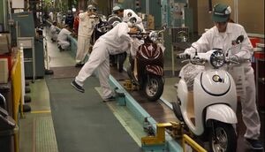 なぜホンダは原付バイクを日本製に戻すのか 国内の生産比率は8割まで上昇へ | オリジナル | 東洋経済オンライン