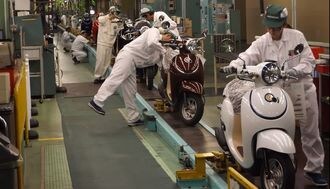 なぜホンダは原付バイクを日本製に戻すのか