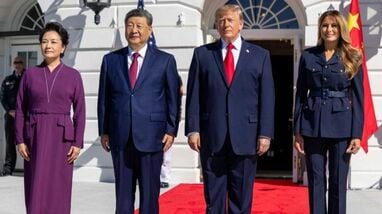異例の事態に発展したトランプ氏とメディアの全面対決…取材禁止に対抗し､メディアが下した｢代表取材拒否｣の衝撃