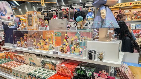 タイの店舗で販売されていたMOLLYの商品