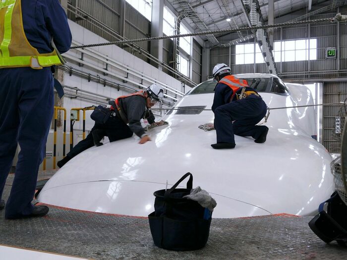 特別装飾を施す作業