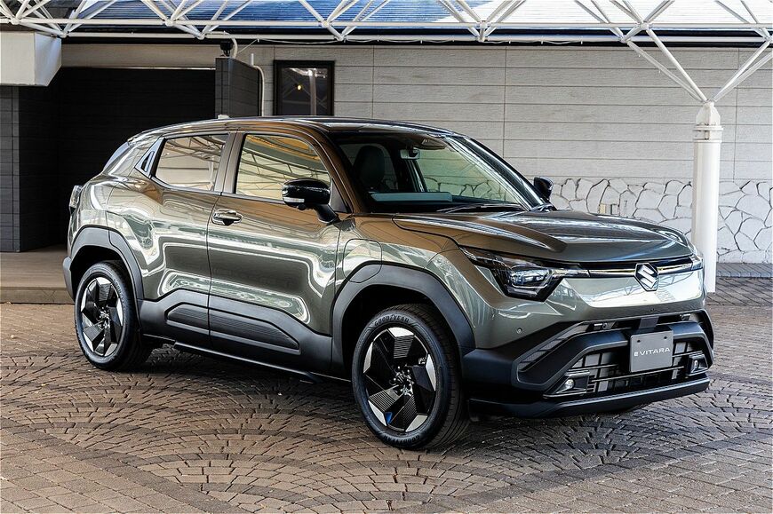 スズキの新型BEV「eビターラ」（写真：三木 宏章）