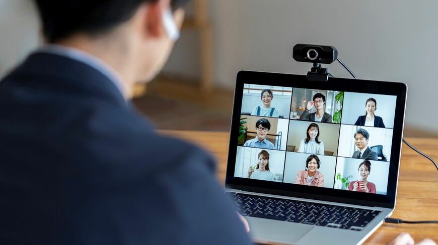 WEB会議も日本全国で定着してきた（写真：jessie/PIXTA）