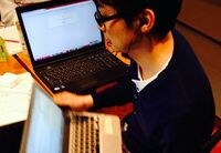 「弱み」の見せ方次第で窮地から救われる？