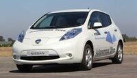日産、「未来のクルマ」いち早く投入へ 世界初の自動運転車、2020年までに市販化
