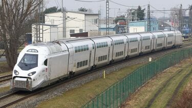 ついに試走開始､フランス｢新型TGV｣成功する条件 実験線で耐久走行､2024