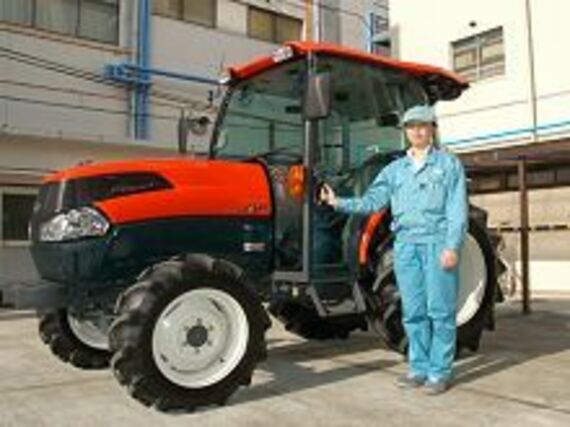 《ＮＥＷＳ＠もっと！関西》高性能エアコン、ＣＤプレイヤーまで標準装備--
世界一進化する日本の農業用トラクター