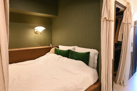 おこもり感のあるベッド