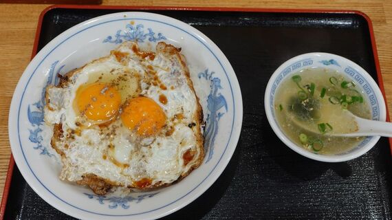 中華料理ごくう「焼肉玉子飯」