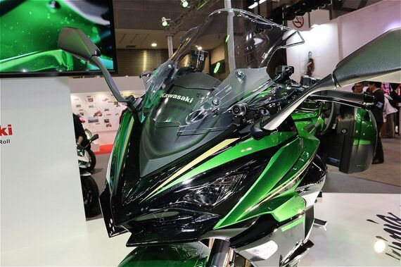 ニンジャ1100SX SEのフェイスデザイン