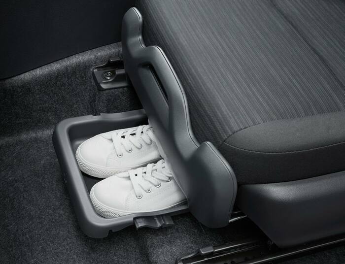 トヨタ「ヤリス」のインテリア（写真：トヨタ自動車）