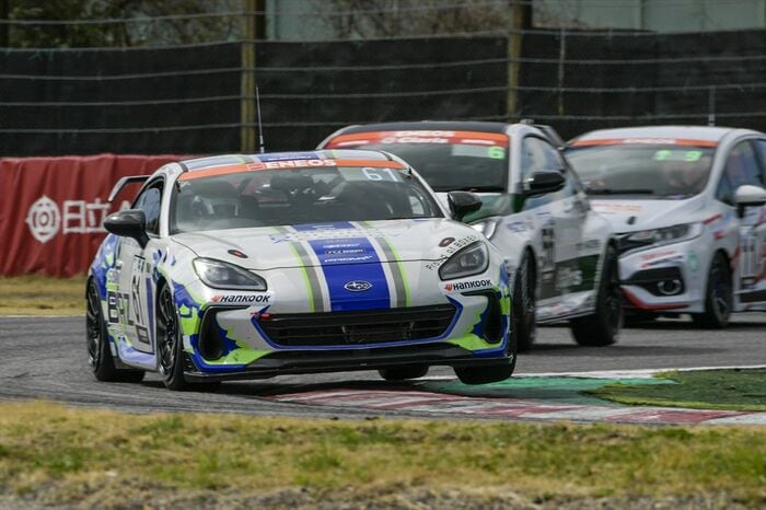 決勝レースでの1シーン