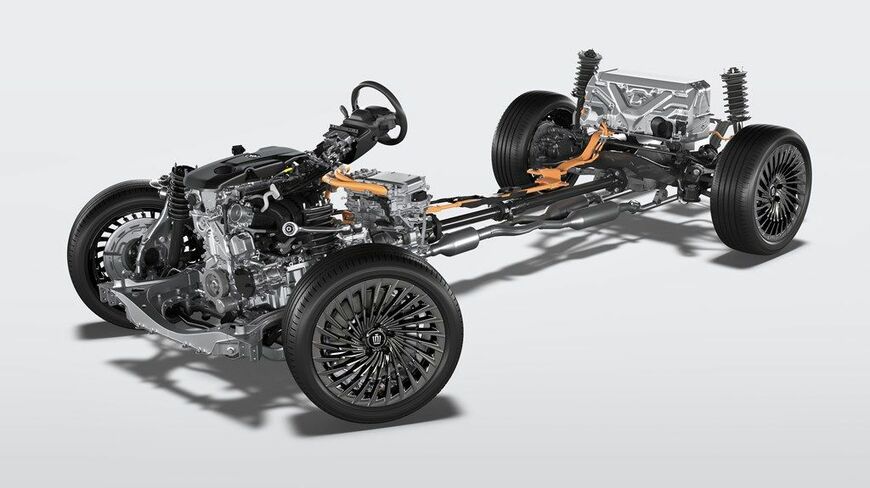 トヨタ「クラウン（セダン）」（写真：トヨタ自動車）