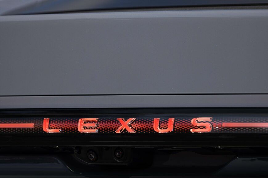 レクサス ES350e Luxury Executive（写真：LEXUS）