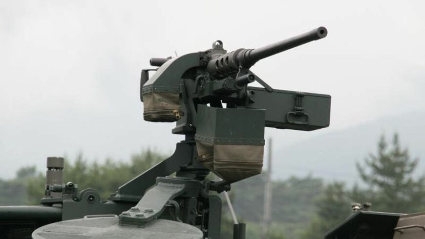 10式戦車に搭載されている12.7ミリ機関銃（写真：筆者撮影）