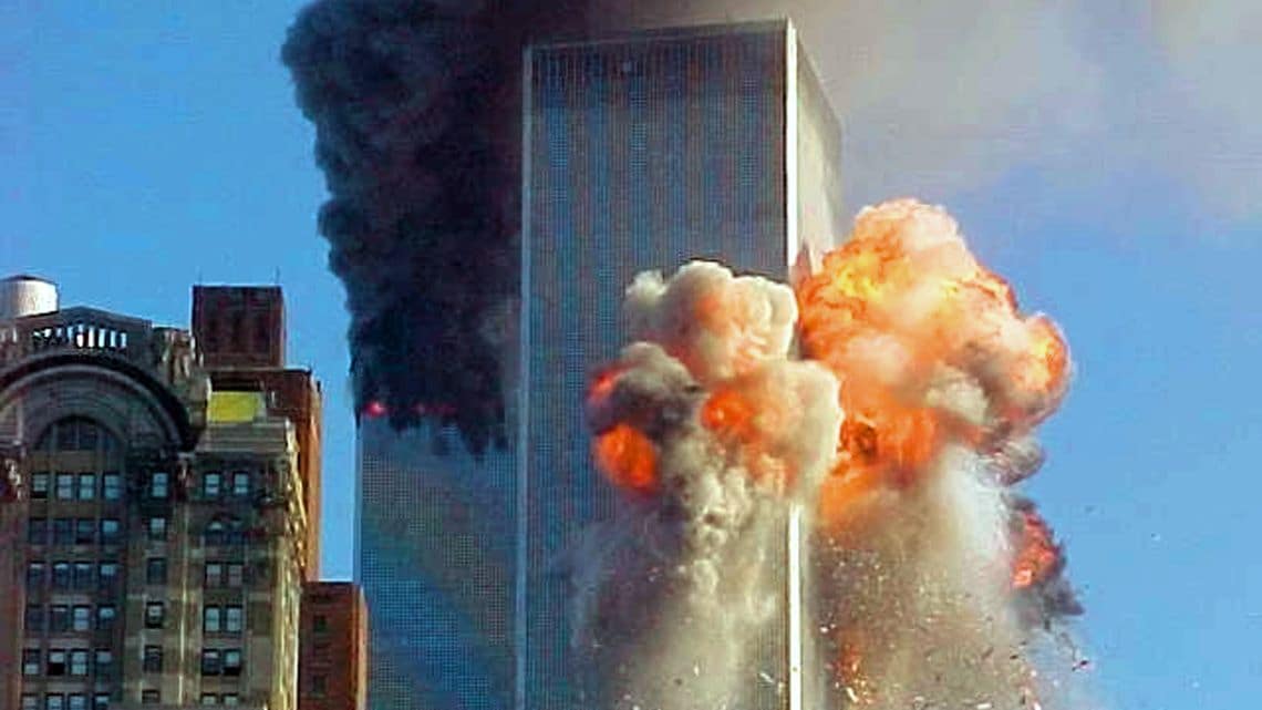 炎上するワールドトレードセンタービル