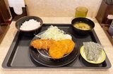 松のやのモーニング、得朝ささみかつ＆コロッケ定食490円（筆者撮影）