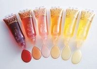 老舗和菓子店の「あめ」が変貌、斬新なデザインで大当たり