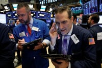 米国株が最高値､半導体大手の買収案件刺激 ブロードコムがクアルコムに買収案を提示