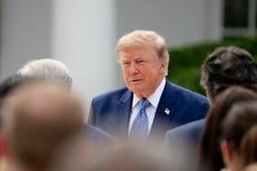トランプ米大統領が6月だけで1000件超の証券取引､バークシャー､ビザ､マスターカード､シンタスなどを大量購入