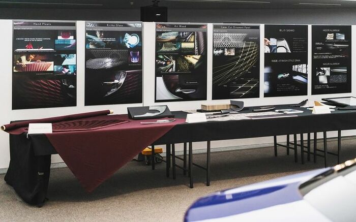 会場にはさまざまな内装材が展示された