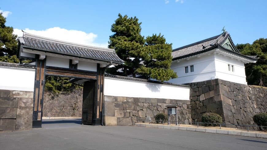 桜田門（写真：OKAP / PIXTA）