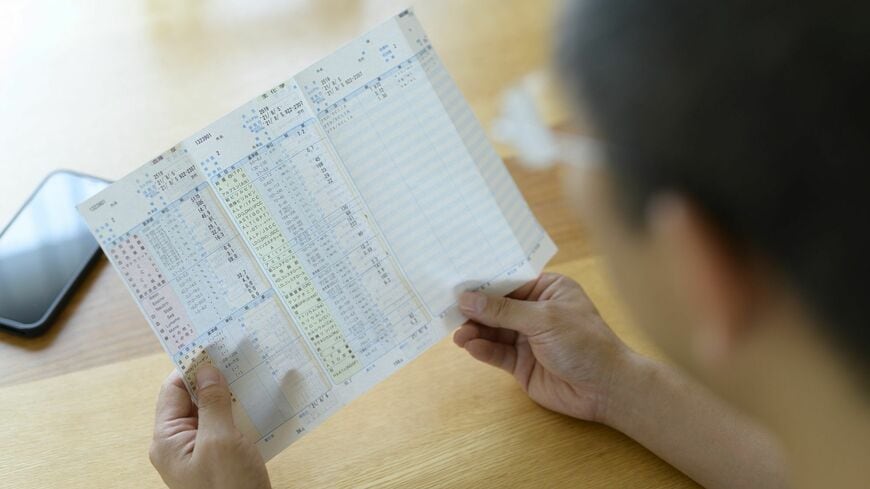 内臓脂肪や中性脂肪の値は「命に直結する」数値だという（写真：YsPhoto／PIXTA）