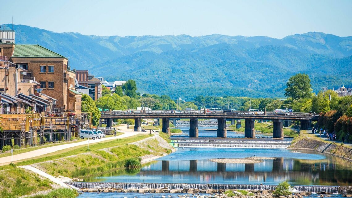 京大では授業を聞く習慣はメジャーではなかったという(写真:adigosts/PIXTA)